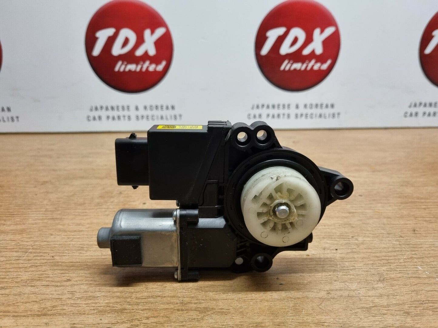 KIA CEED JD MK2 2012-2018 GENUINE FRONT RIGHT WINDOW MOTOR REGULATOR 82460-A2010