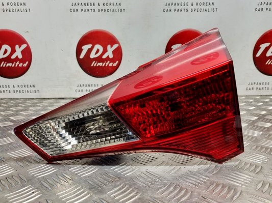 TOYOTA RAV4 (XA40) MK4 2012-2015 PRE-FACELIFT GENUINE DRIVERS REAR INNER LIGHT