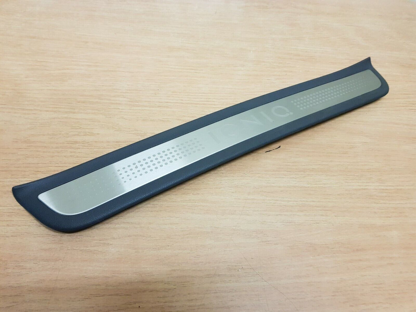Hyundai Ioniq Passenger Side Front Scuff / Sill Plate 2017 2018 2019