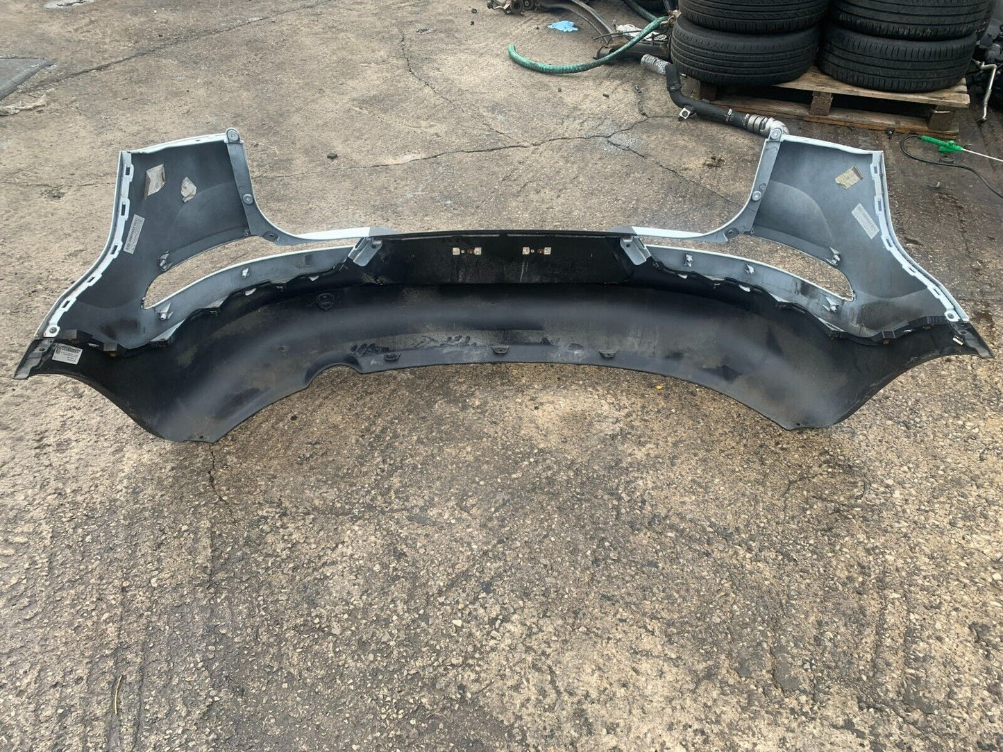 KIA SPORTAGE MK3 2010-2015 GENUINE REAR BUMPER WHITE