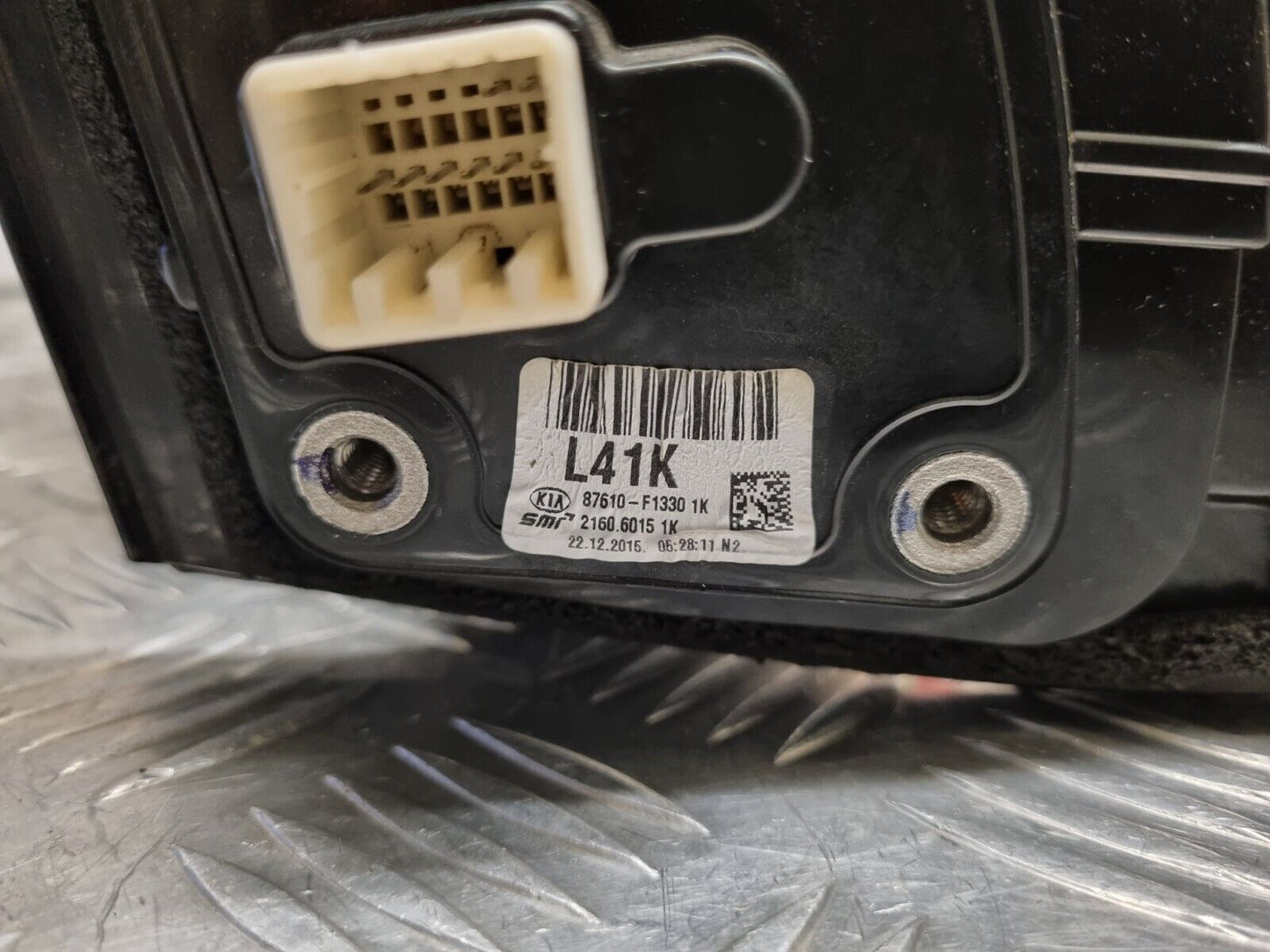 KIA SPORTAGE MK4 2016-2019 PASSENGERS SIDE POWER FOLD WING MIRROR 87610-F1330