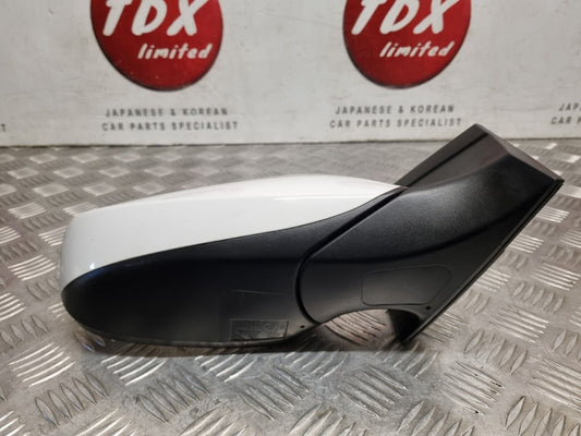 HYUNDAI I30 (GD) 2012-2018 GENUINE DRIVERS SIDE MANUAL FOLD MIRROR 87620-A6190