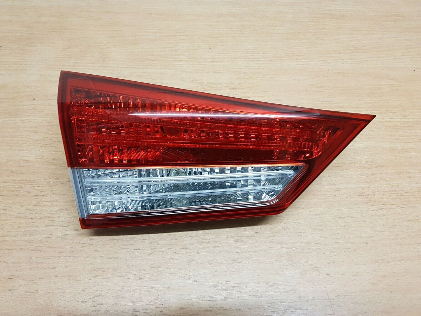 Hyundai IX20 Passenger Side Tailgate Light 2011 2012 2013 2014 2015 2016