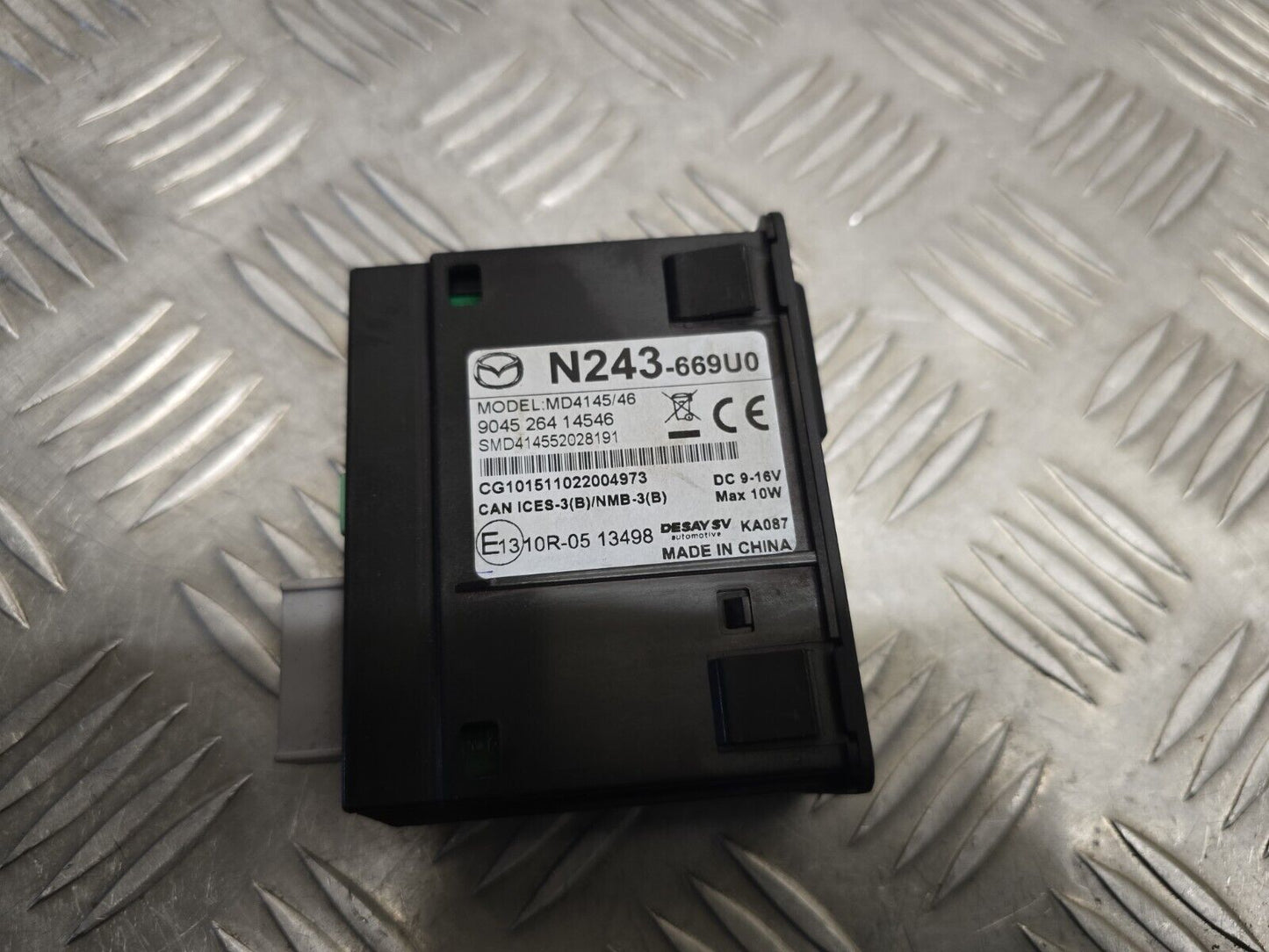 MAZDA MX-5 MK4 (ND) 2015-2019 GENUINE USB AUX PORT HUB MODULE + SD CARD MAP