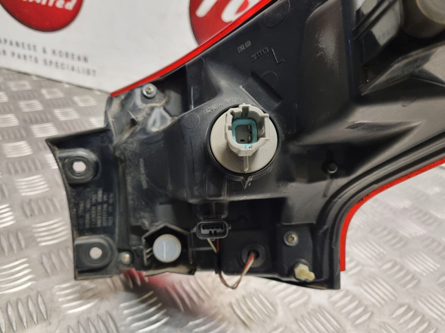 NISSAN QASHQAI J11 2014-2017 PRE-FACELIFT PASSENGERS REAR BODY LED BRAKE LIGHT