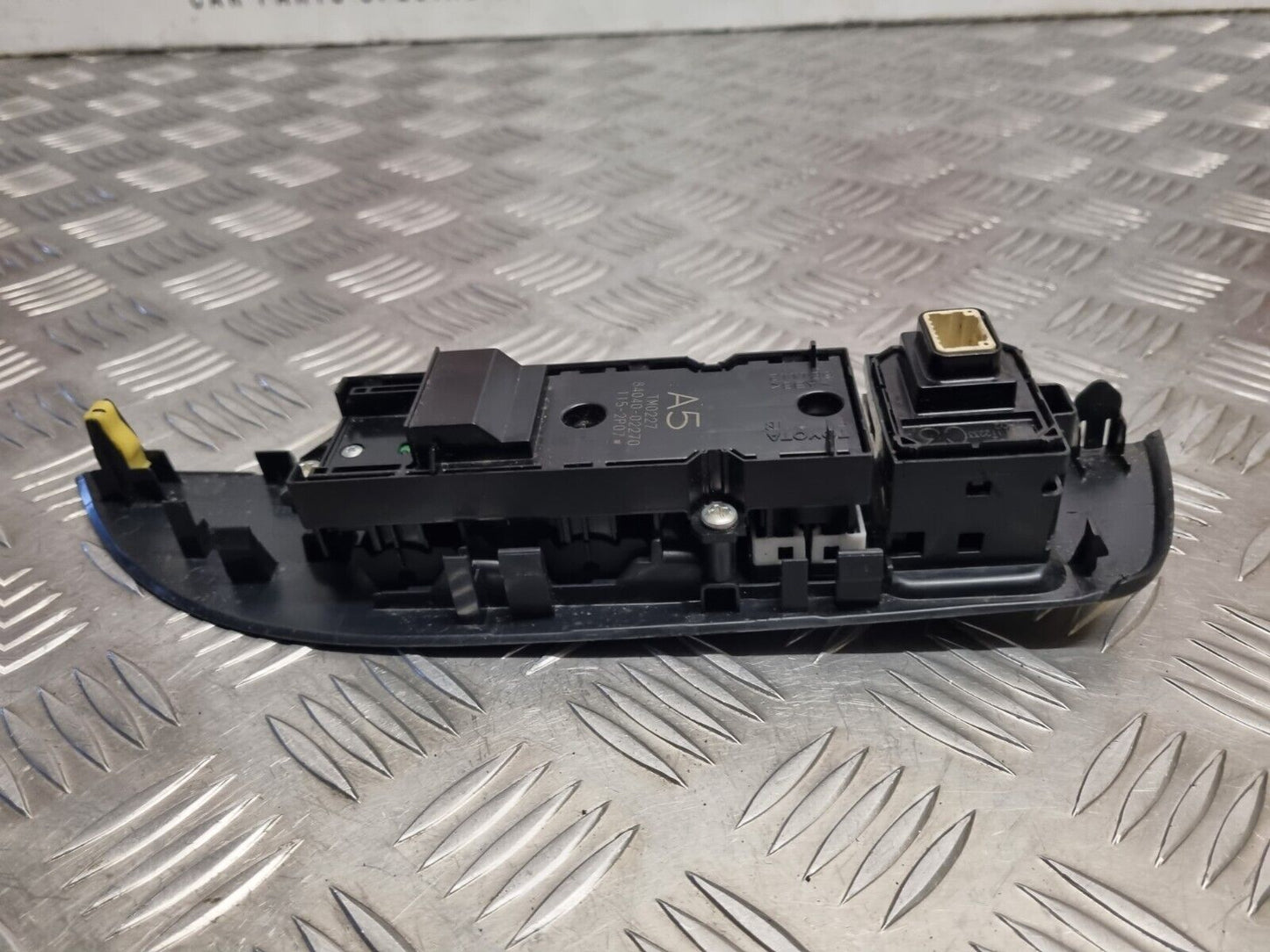 TOYOTA COROLLA HYB MK12 2019-2023 GENUINE 4 WAY DRIVER WINDOW SWITCH 84040-02270