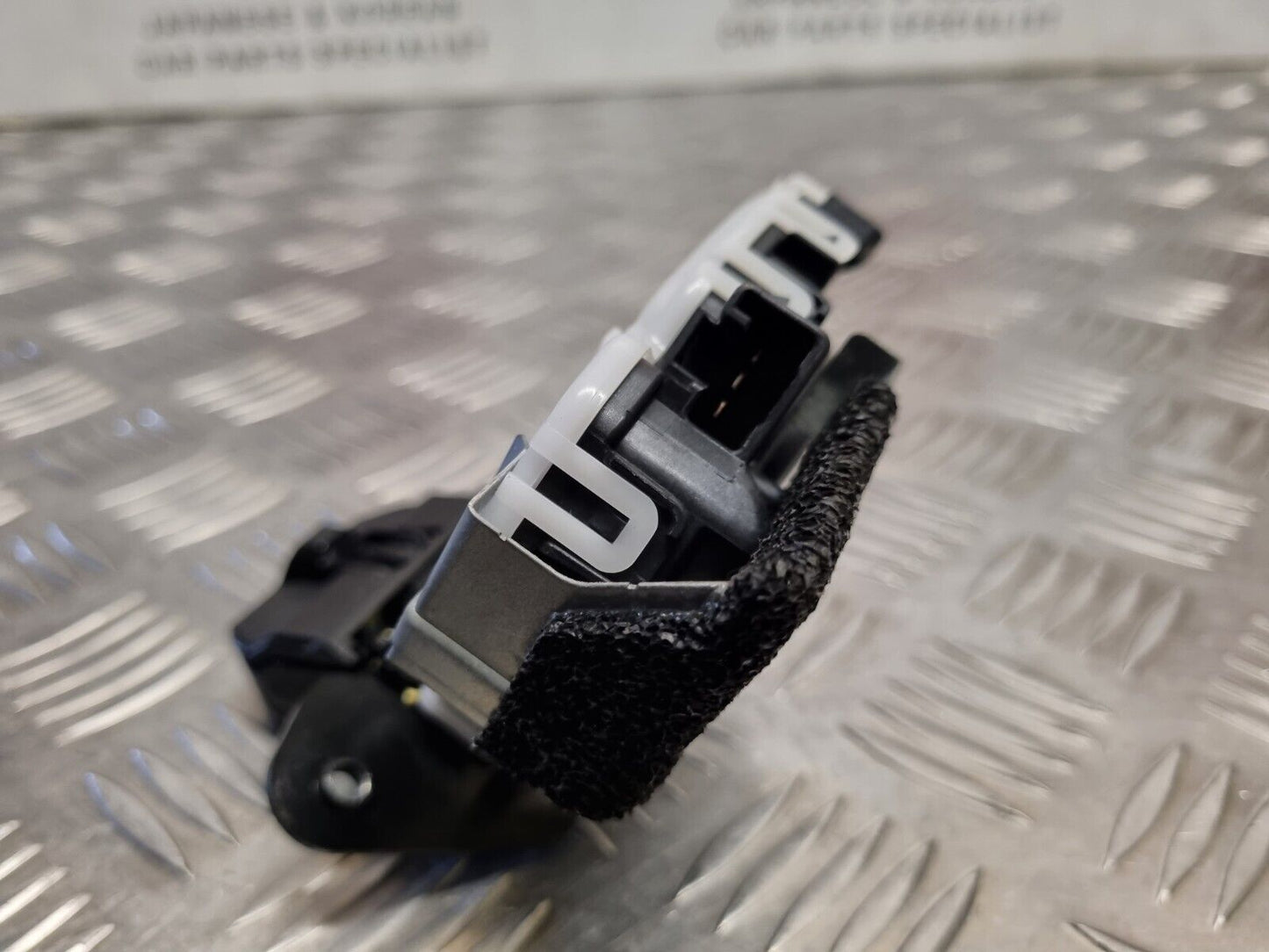 MAZDA CX-3 (DK) 2015-2020 MK1 GENUINE REAR BOOT LOCK LATCH CATCH MECHANISM