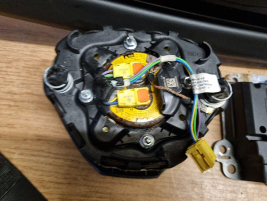 INFINITI Q30 2016-2019 GENUINE DASH DRIVERS MODULE SEAT BELTS AIRBAG KIT