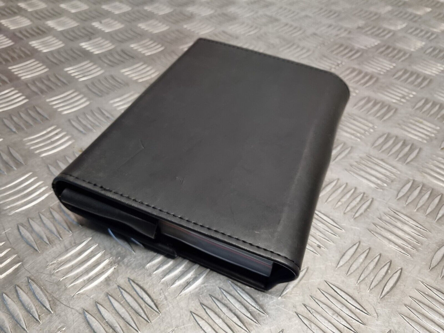 TOYOTA AURIS HYBRID 2010-2012 GENUINE OWNERS MANUAL HANDBOOK PACK WALLET BOOK
