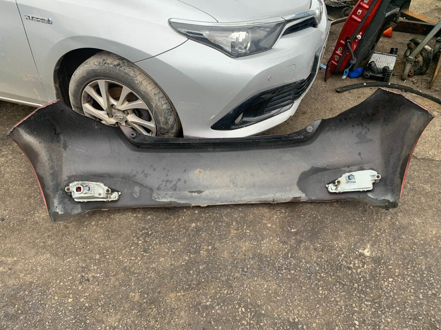 TOYOTA YARIS 2012-2015 PRE-FACELIFT GENUINE REAR BUMPER IN RED