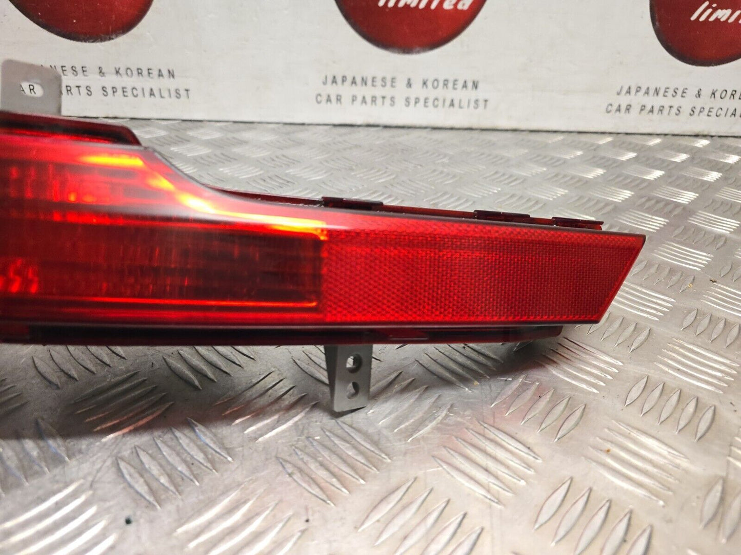 KIA SPORTAGE (SL) MK3 2010-2015 PASSENGERS SIDE REAR BUMPER FOG LIGHT 92405-3U3