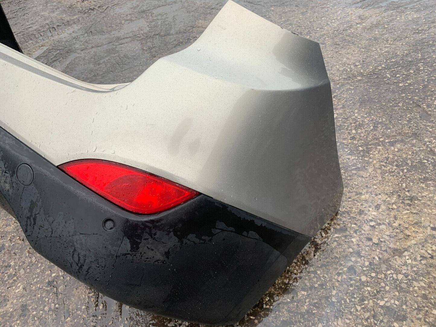 HYUNDAI IX35 2010-2015 FACELIFT GEBUINE REAR BUMPER BEIGE
