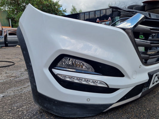 HYUNDAI TUCSON (TL) MK3 2015-2018 GENUINE FRONT BUMPER GRILL FOG LIGHTS SENSORS