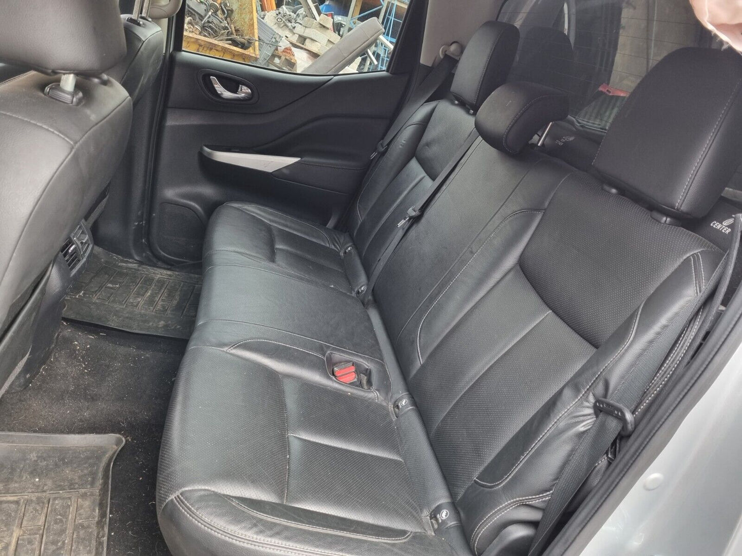 2016 NISSAN NAVARA NP300 2.3 DCI PICK-UP 6 SPEED MANUAL 4X4 VEHICLE FOR BREAKING