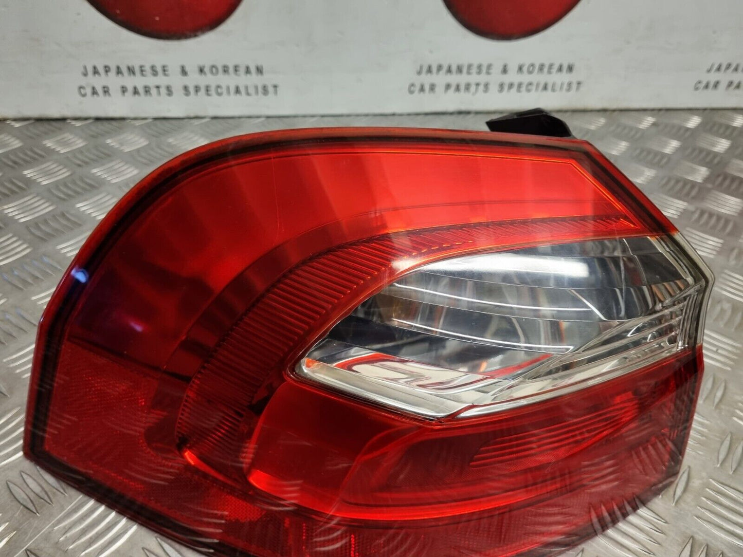 KIA RIO UB MK3 2011-2017 GENUINE PASSENGER SIDE REAR BODY BRAKE LIGHT 92401-1W2