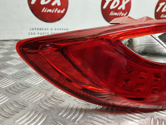 MAZDA 2 DE 2007-2015 MK2 GENUINE PASSENGERS SIDE REAR OUTER BODY LIGHT D65151160