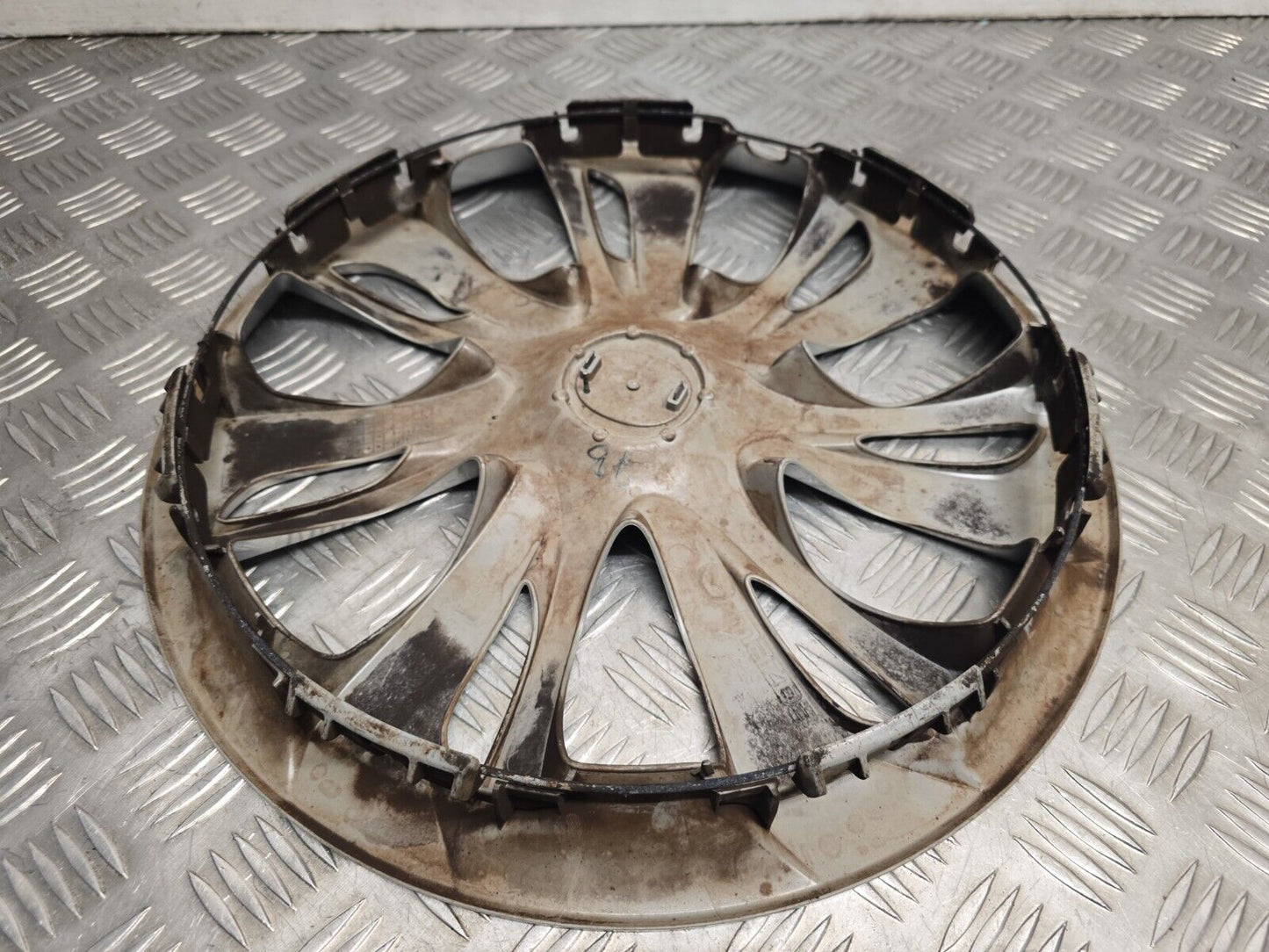 MAZDA 2 (DJ) MK3 15" INCH 2015-2019 GENUINE WHEEL HUB CAP COVER DA6A-37170