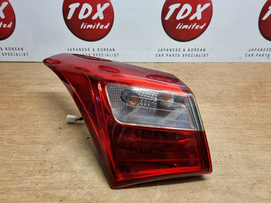 HYUNDAI I30 MK2 2013-2016 GENUINE PASSENGERS REAR OUTER BRAKE LIGHT 92402-A50