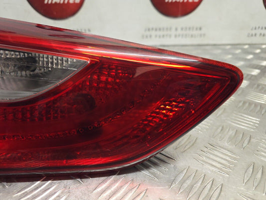 HYUNDAI I30 GD HATCH 2012-2015 GENUINE PASSENGERS SIDE REAR TAILGATE INNER LIGHT