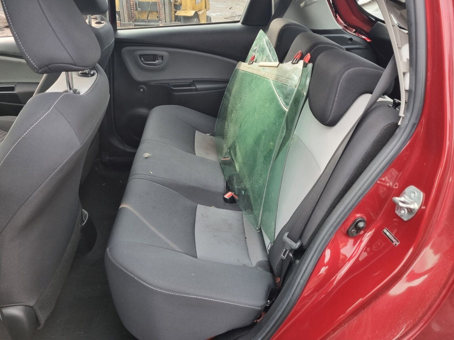 2018 TOYOTA YARIS MK3 ICON 1.5 PETROL 6 SPEED MANUAL VEHICLE FOR BREAKING