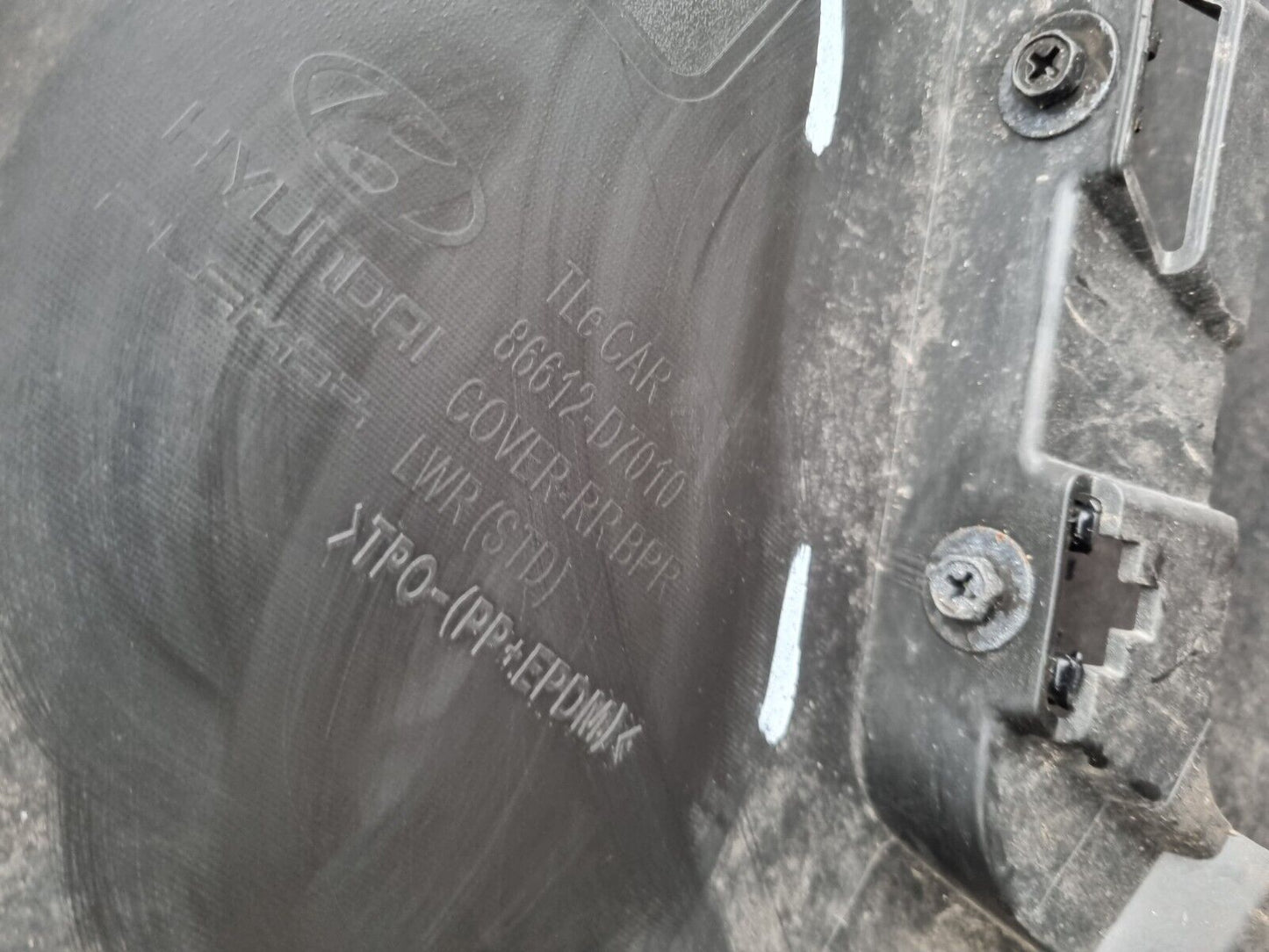 HYUNDAI TUCSON (TL) MK3 2015-2018 PRE-FACELIFT REAR BUMPER + 3 SENSORS PAE BLACK