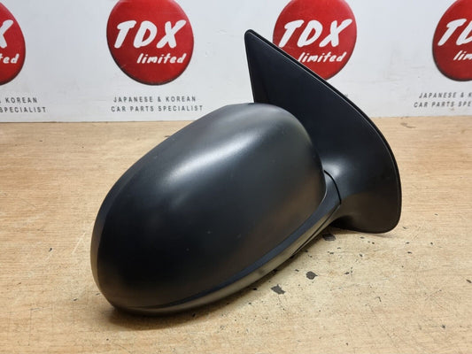 HYUNDAI I20 PB MK1 2008-2014 GENUINE DRIVERS SIDE MANUAL WING MIRROR IN BLACK
