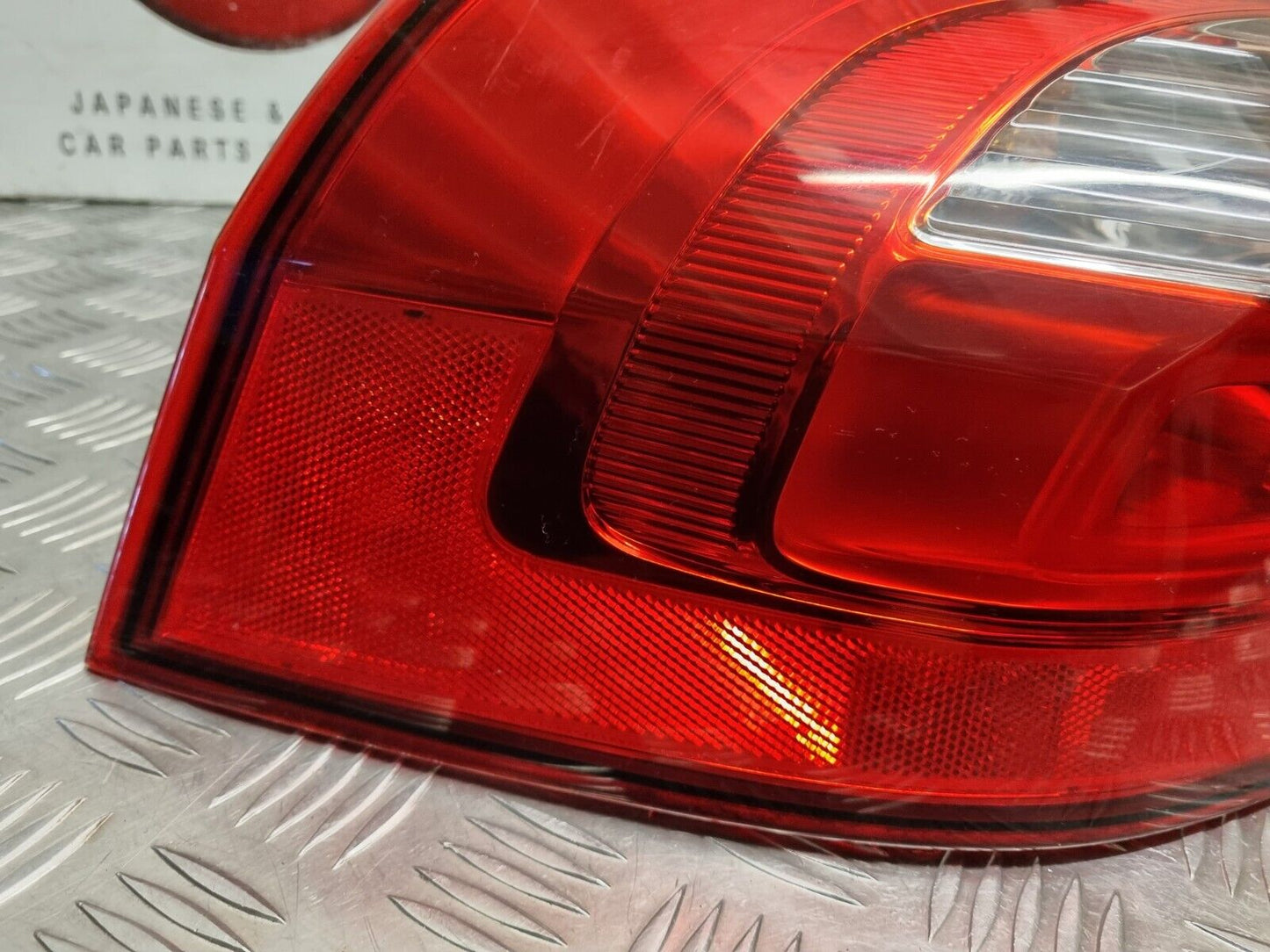 KIA RIO UB MK3 2011-2017 GENUINE PASSENGER SIDE REAR BODY BRAKE LIGHT 92401-1W2