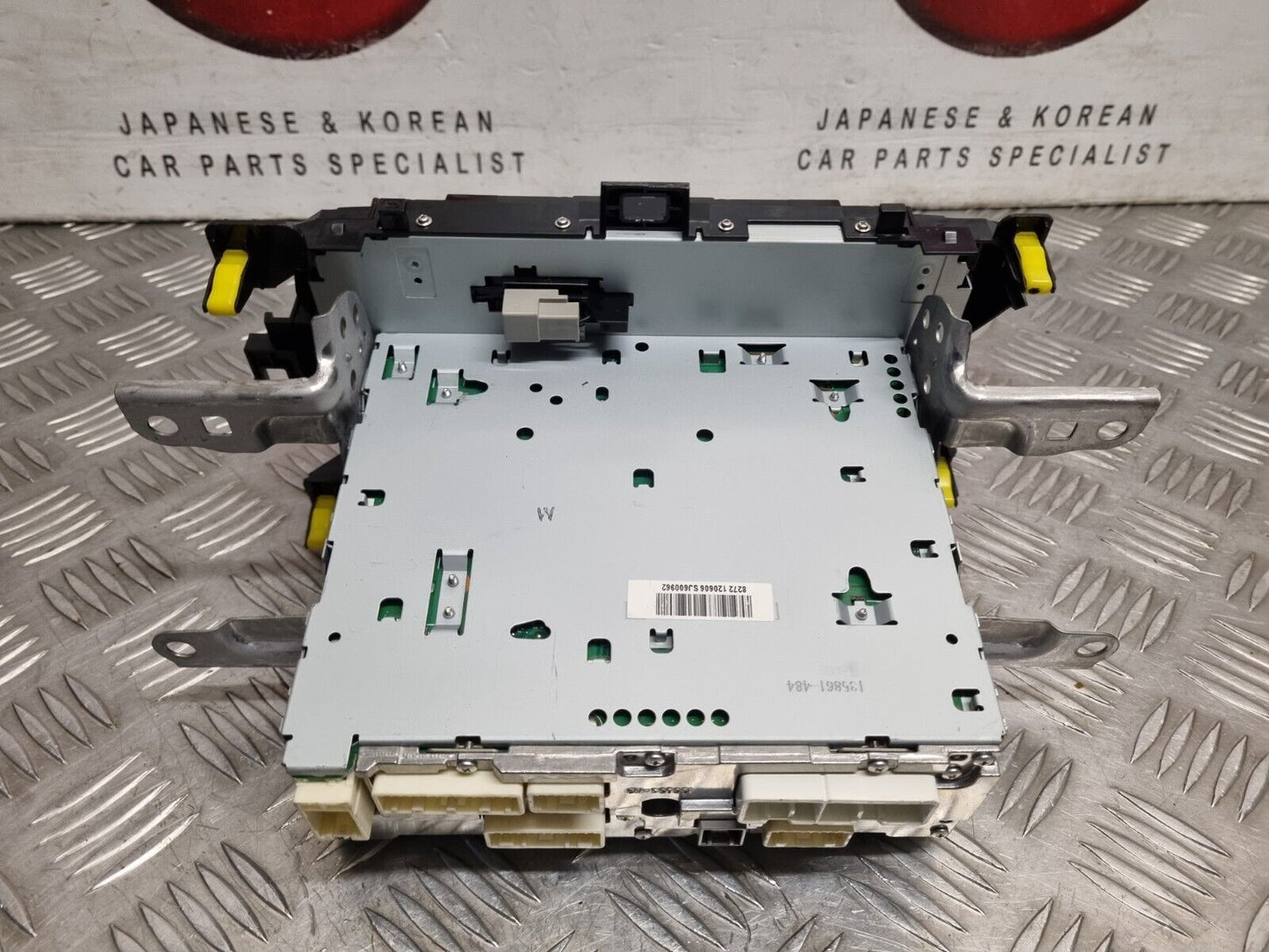 TOYOTA YARIS MK3 2012-2015 GENUINE SAT NAV CD STEREO MEDIA HEAD UNIT 86140-0D020