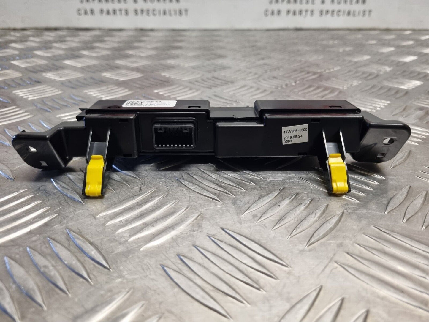 KIA XCEED (CD) 2019-2022 GENUINE HAZARD SWITCH PANEL 93600J7900WK