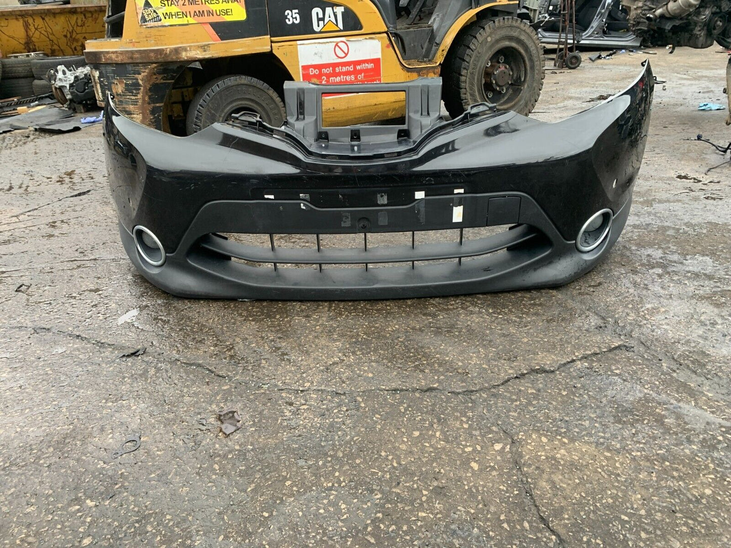 NISSAN QASHQAI J11 2014-2018 PRE-FACELIFT GENUINE FRONT BUMPER IN BLACK