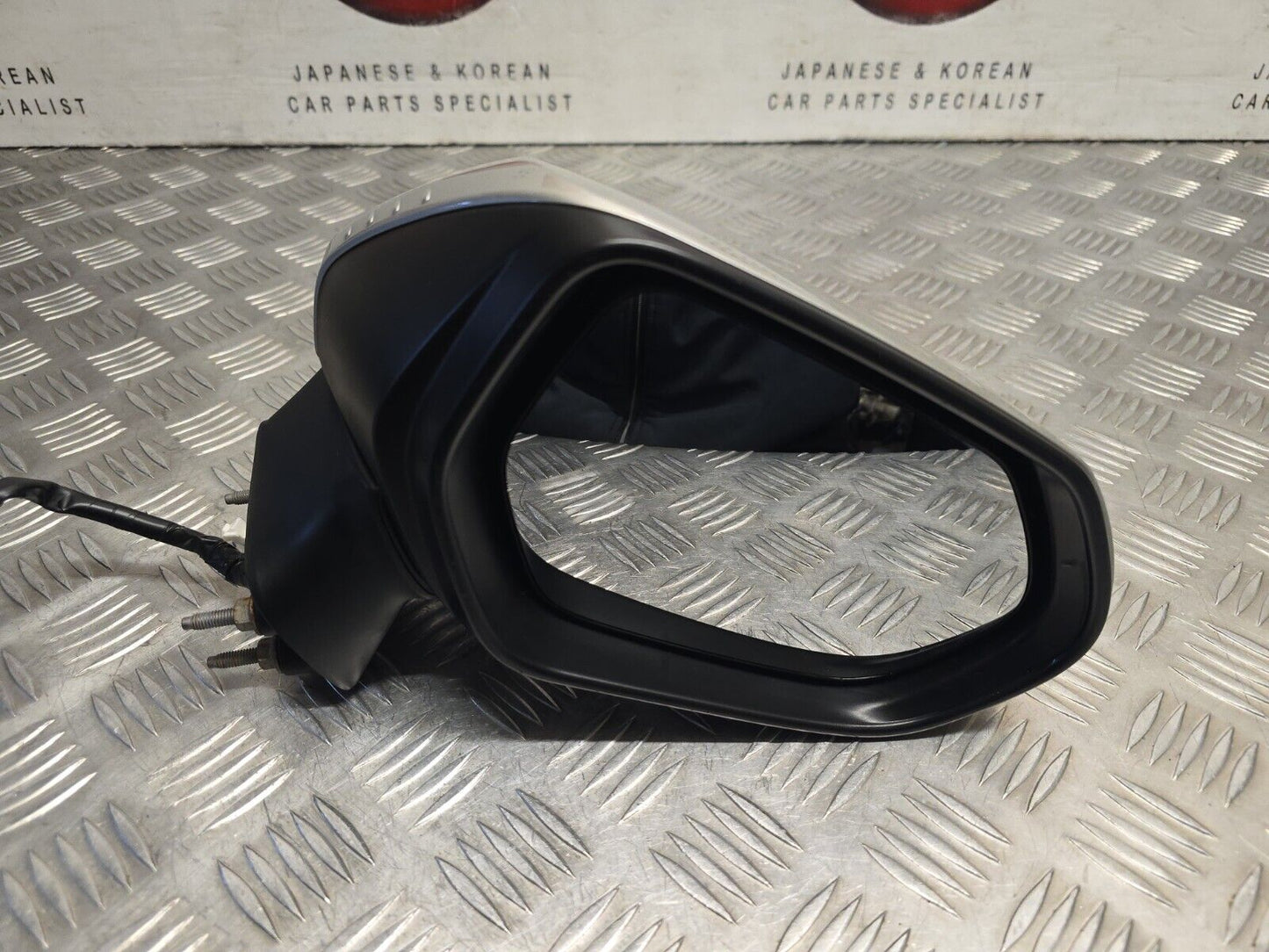 TOYOTA COROLLA MK12 2019-2023 GENUINE DRIVERS SIDE POWER FOLD MIRROR 1J6 SILVER