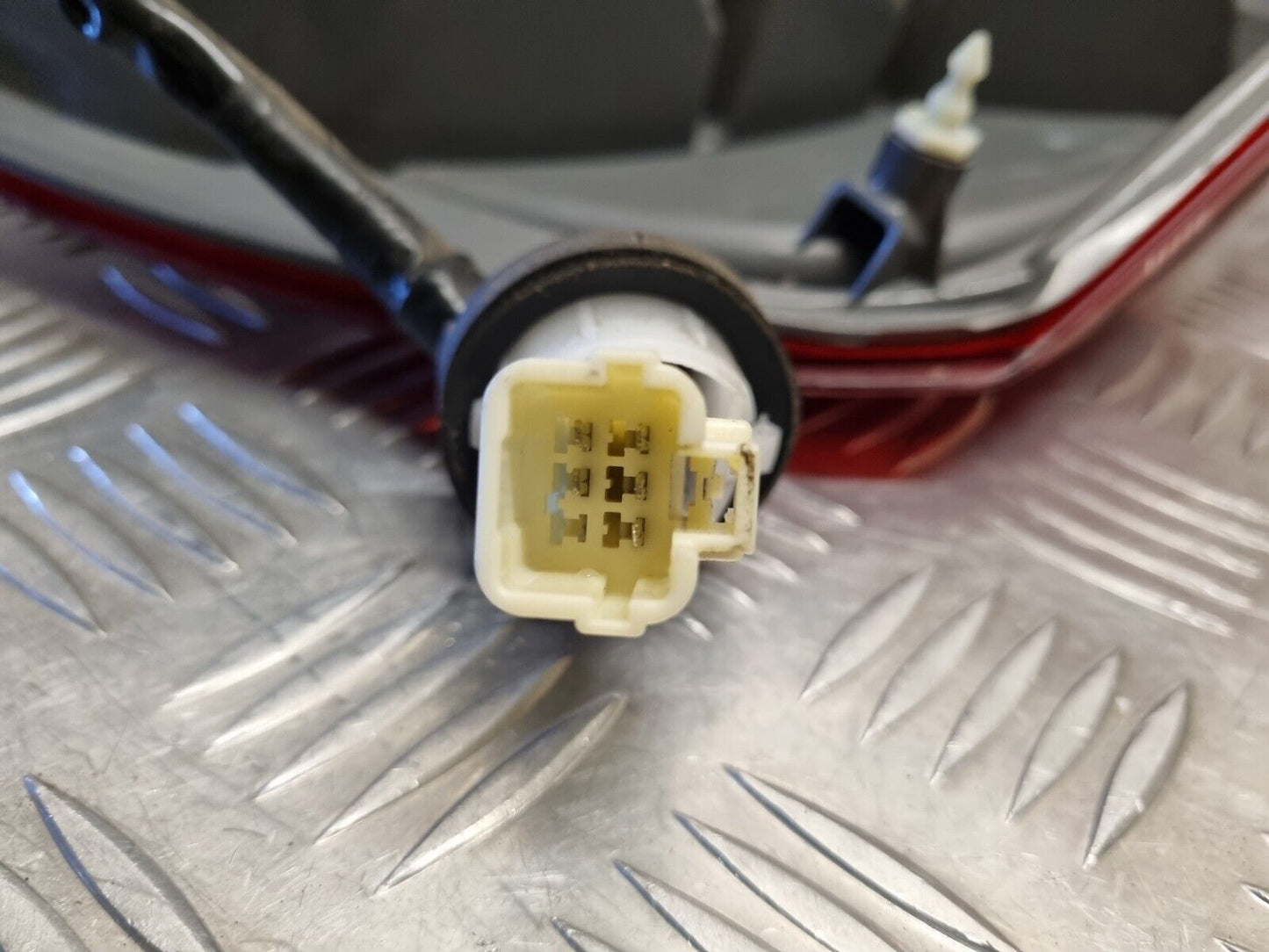 SUZUKI CELERIO 2015-2019 GENUINE PASSENGERS SIDE REAR OUTER BRAKE LIGHT LAMP