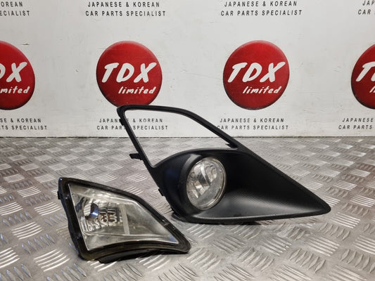 TOYOTA GT86 2012-2017 GENUINE DRIVERS SIDE FRONT FOG LIGHT + SURROUND 57731CA020