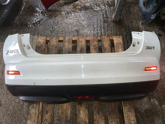NISSAN JUKE MK1 2010-2014 PRE-FACELIFT GENUINE DIG-T REAR BUMPER WHITE