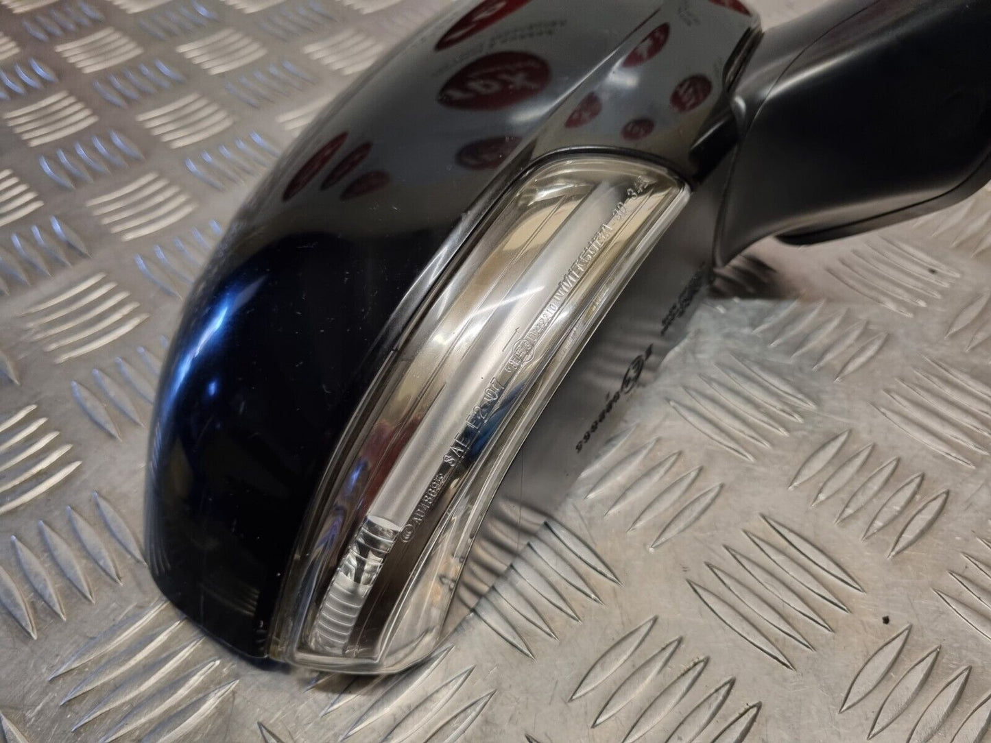 TOYOTA PRIUS MK3 2009-2015 GENUINE DRIVER SIDE MANUAL FOLD WING MIRROR 202 BLACK