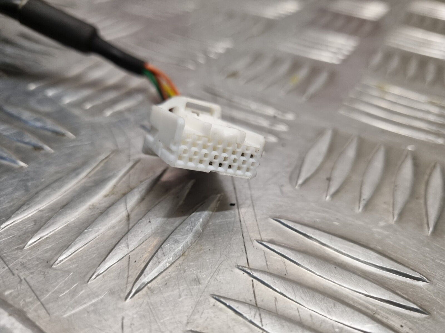 NISSAN JUKE F15 2014-2019 GENUINE DRIVERS SIDE MANUAL FOLD MIRROR 96301BV80B