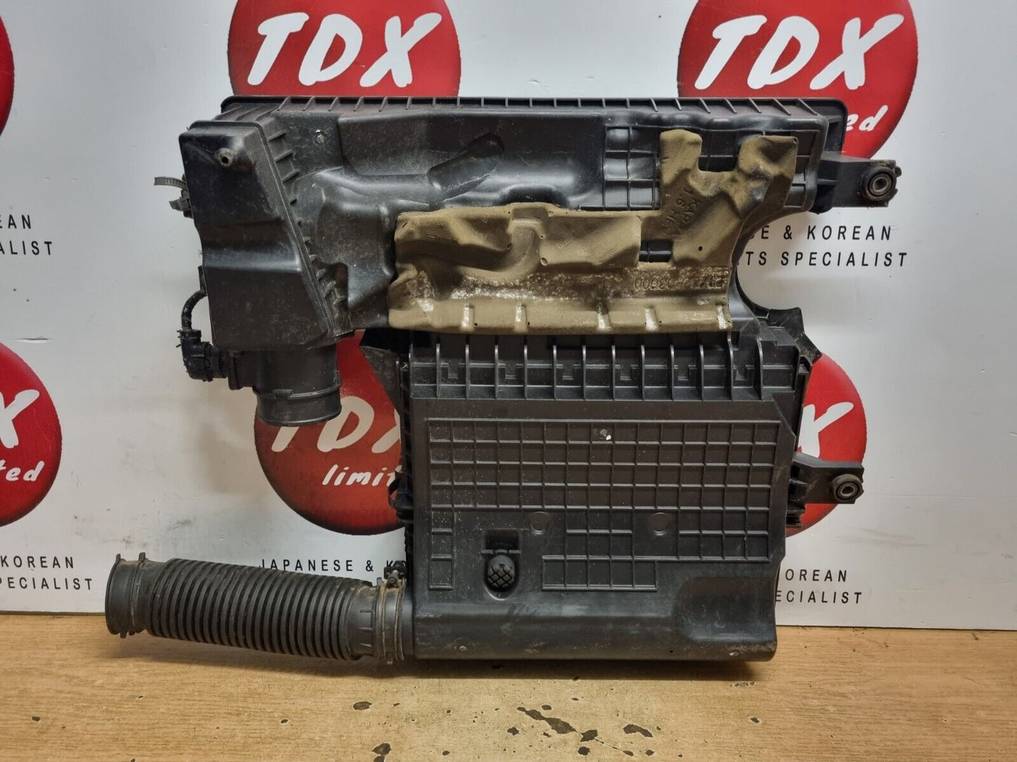 HYUNDAI KONA 1.6 HYB PETROL 2017-2022 GENUINE AIR FILTER BOX AIRBOX 28110CM100