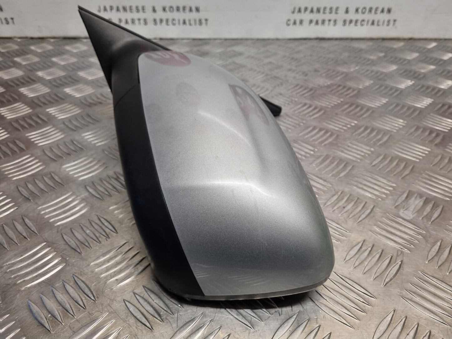 KIA VENGA YN 2010-2019 GENUINE PASSENGERS SIDE MANUAL FOLD WING MIRROR 2R SILVER