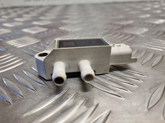 NISSAN QASHQAI J11 1.5 DIESEL 2014-2019 GENUINE DPF PRESSURE SENSOR 227701177R