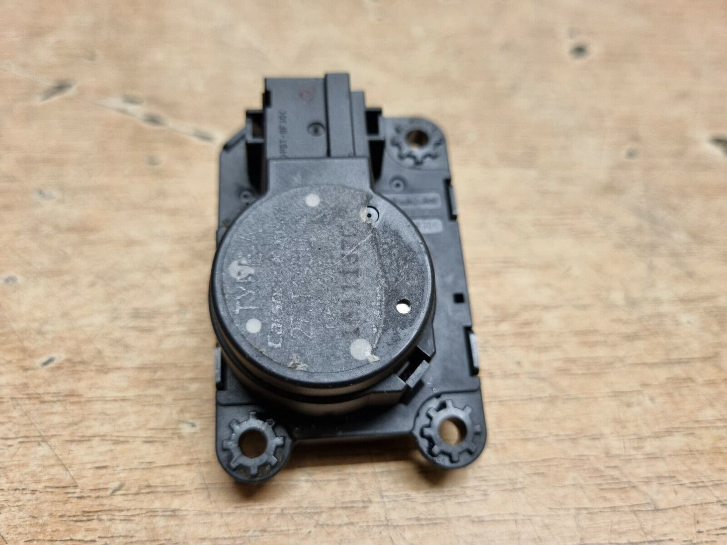 NISSAN QASHQAI J11 MK2 GENUINE RADIATOR HEATER FLAP ACTUATOR MOTOR 2014-2017