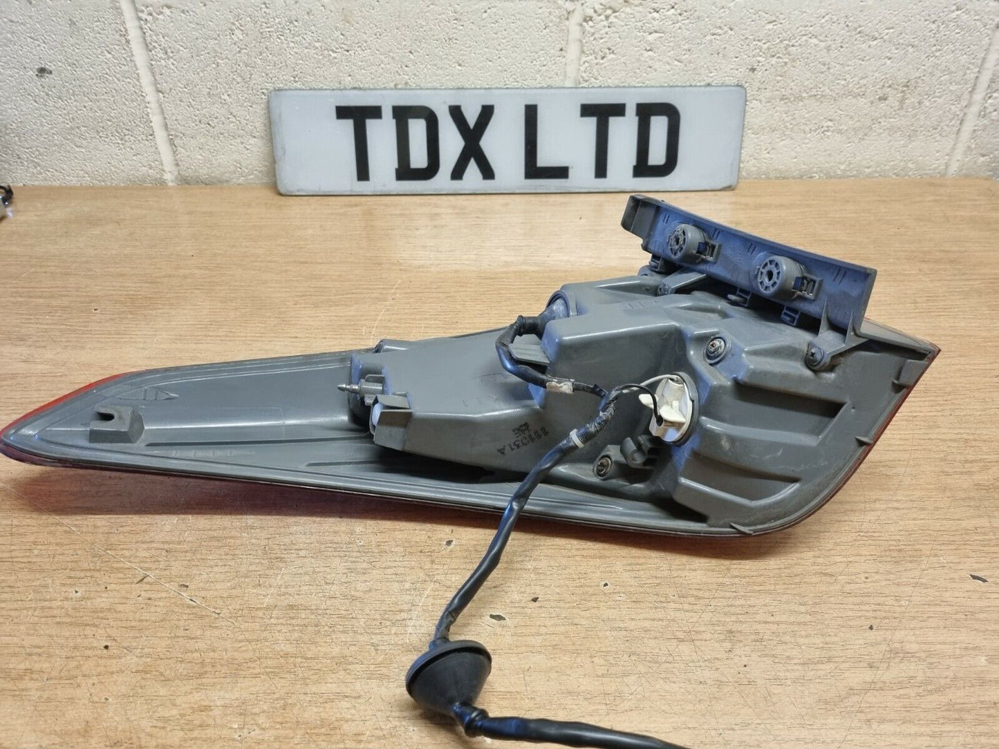Hyundai I40 Saloon Drivers Rear Outer Brake Tail Light Lamp 2011-2015 92402-3Z3