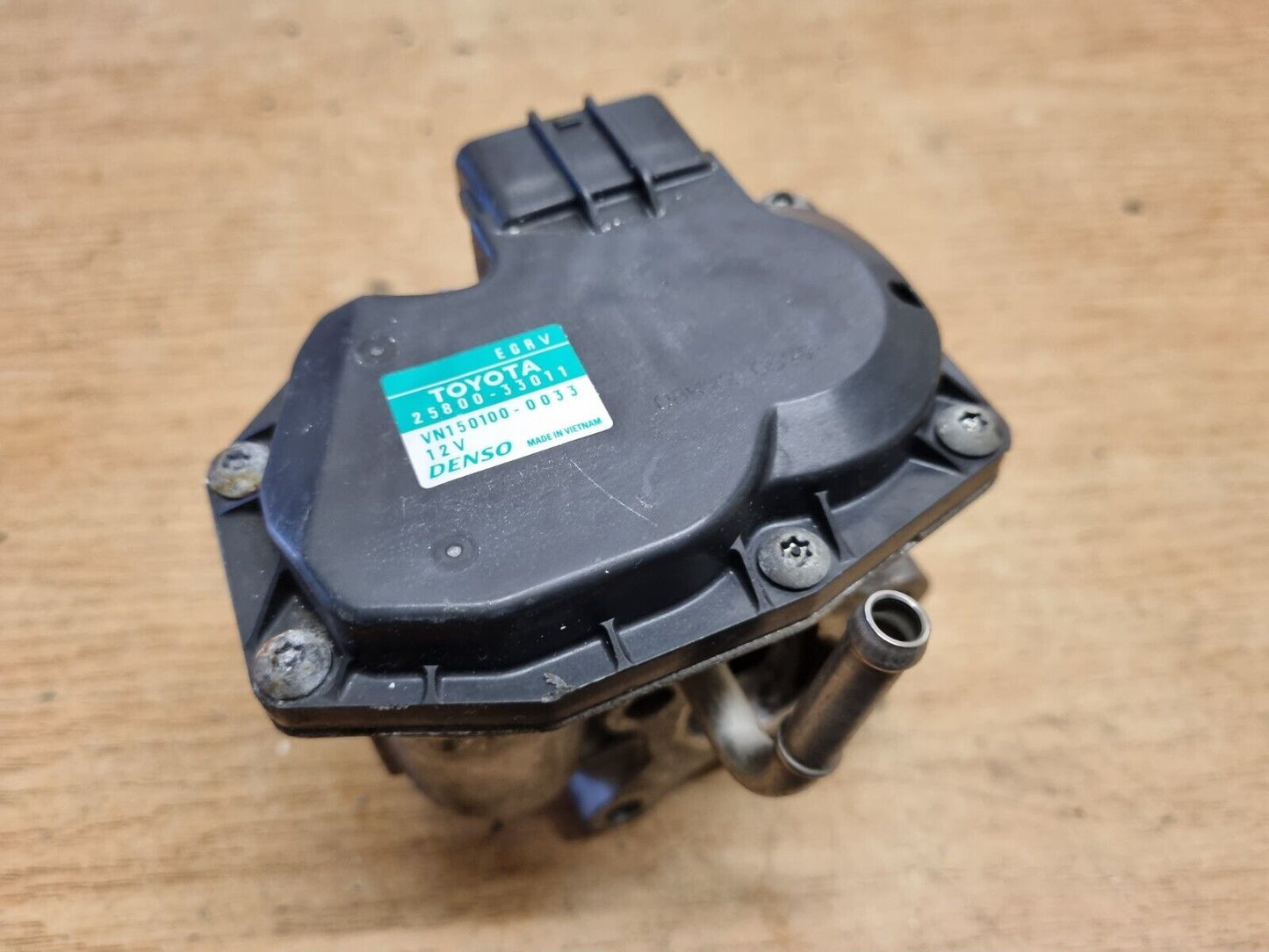 TOYOTA AURIS E18 1.4 D4-D 2012-2015 GENUINE DIESEL EGR VALVE 25800-33011