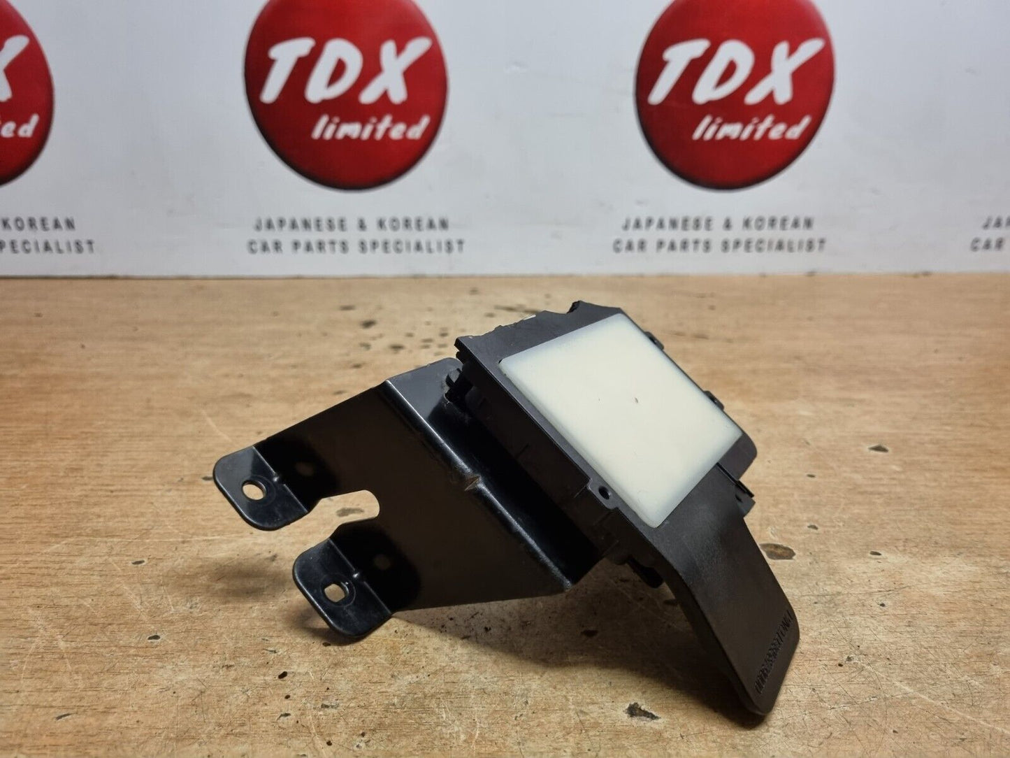 HYUNDAI TUCSON MK3 2015-2018 GENUINE DRIVERS SIDE REAR BLIND SPOT RADAR SENSOR