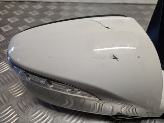 HYUNDAI IX35 2010-2015 GENUINE DRIVERS POWER FOLD WING MIRROR 876202Y970 TCW