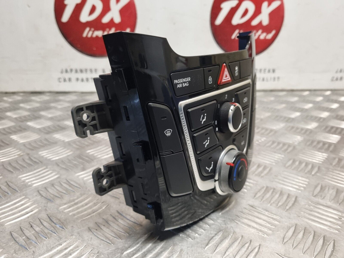 HYUNDAI I30 (GD) MK2 2012-2017 GENUINE AC HEATER CLIMATE CONTROLS 97250-A6041GU