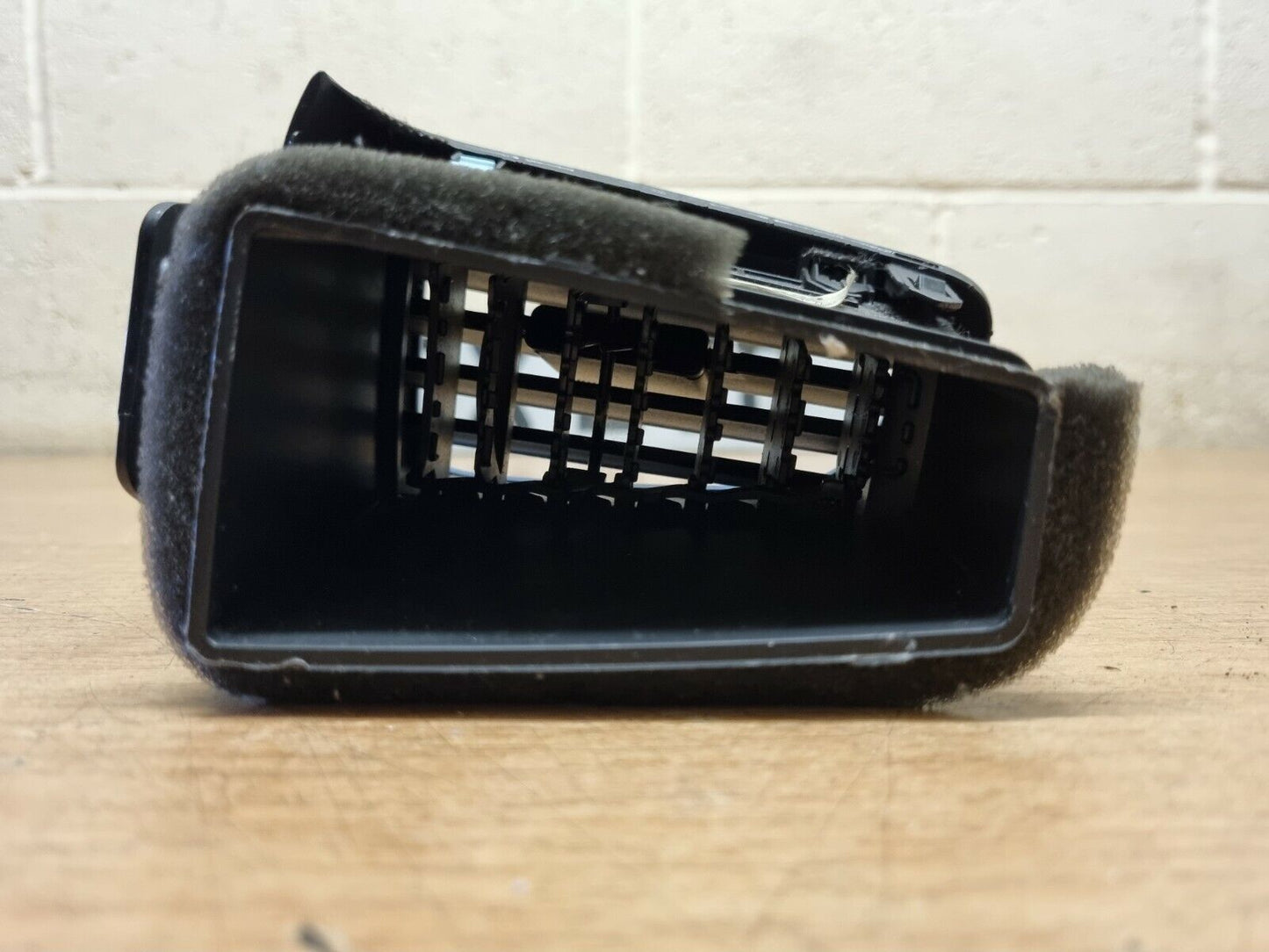 Hyundai IONIQ Drivers Side Genuine Dashboard Air Vent Trim 2017-2019 97480-G2900