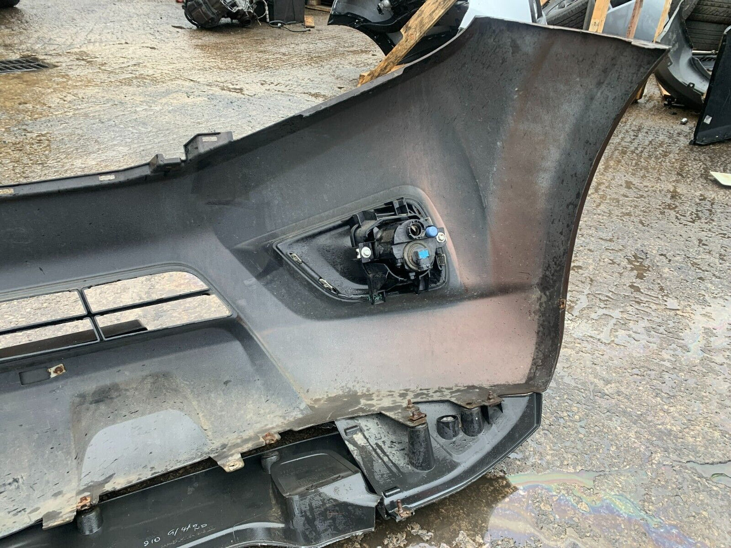 NISSAN NAVARA 2016-2021 PRE-FACELIFT GENUINE FRONT BUMPER IN BROWN