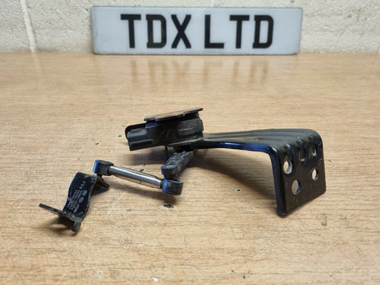 Hyundai I30 MK3 Genuine Headlight Leveling Sensor + Bracket 2017-2019 92192G4000