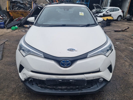 2017 Toyota C-Hr Mk1 Icon 1.8 Hybrid Cvt Automatic Vehicle For Breaking 2