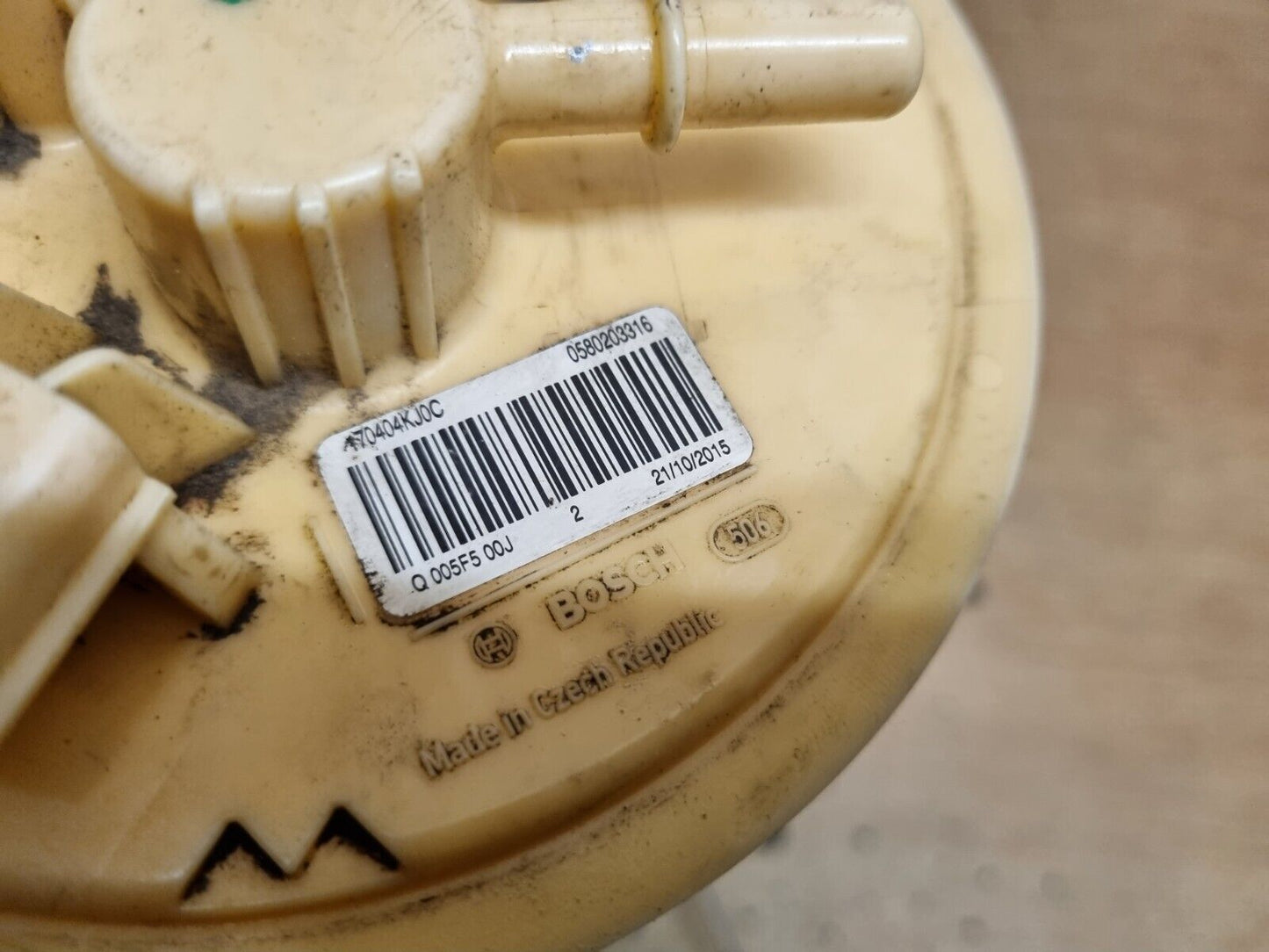 NISSAN NAVARA NP300 2015-2020 2.3 DCi DIESEL GENUINE FUEL SENDER PUMP 170404KJ0C